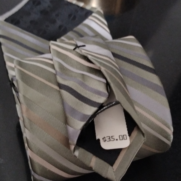 Perry Ellis Men Neck Tie - Picture 3 of 5